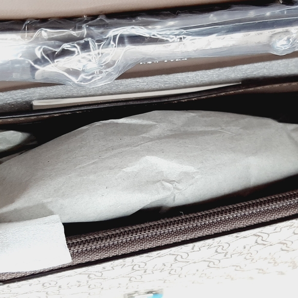 🎀 Kate Spade small flap crossbody - Picture 4 of 5